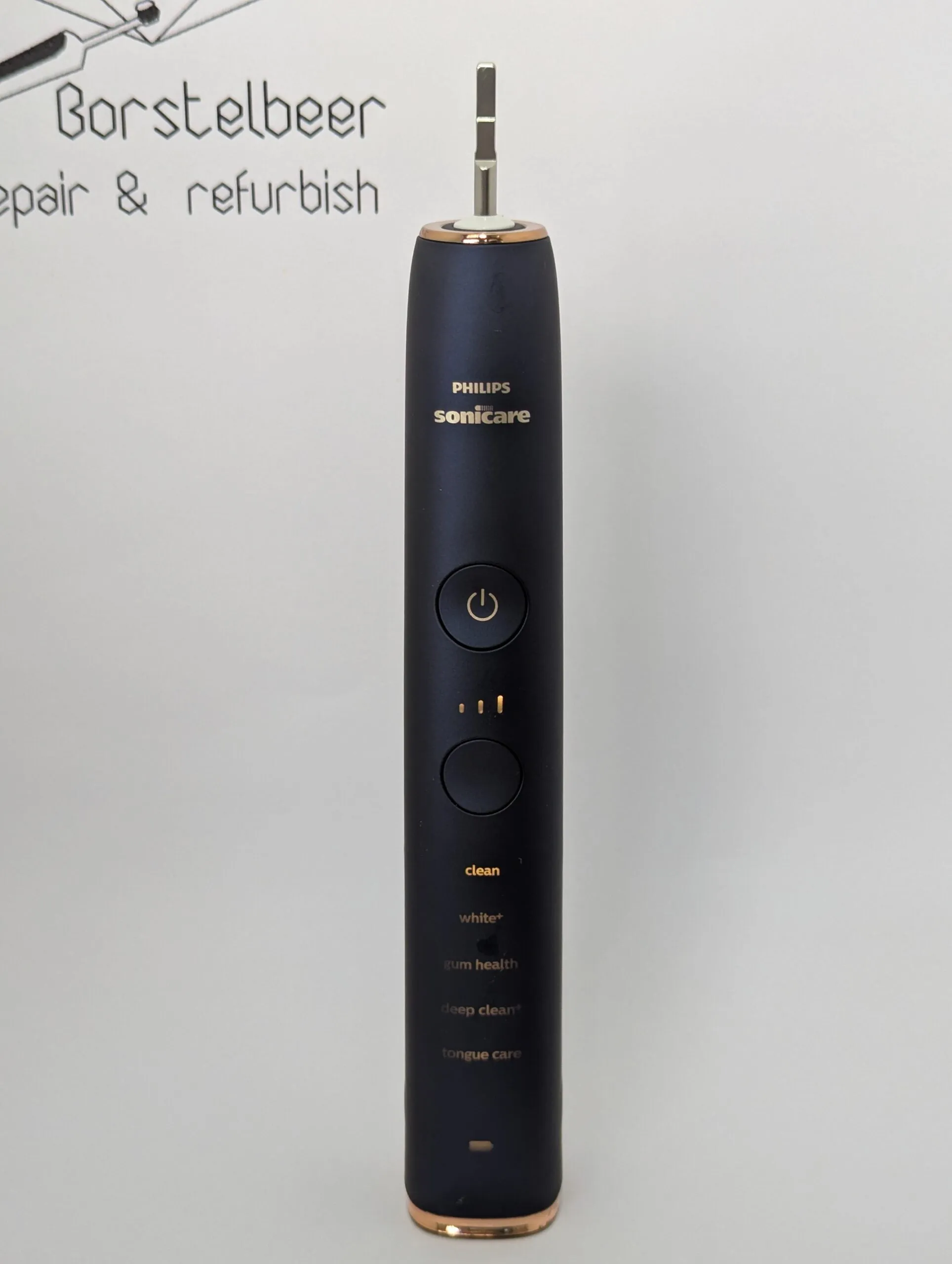 Philips Sonicare DiamondClean 9700 4